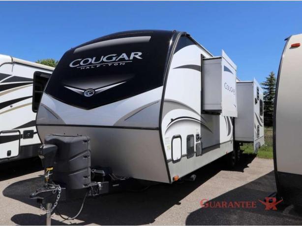 Used 2021 Keystone RV Cougar Half-Ton 29RLKWE image 3