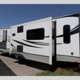 Used 2021 Keystone RV Cougar Half-Ton 29RLKWE thumbnail image 4