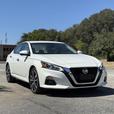 2021 Nissan Altima Platinum AWD thumbnail image 2