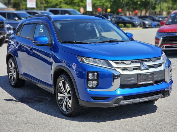 2020 Mitsubishi RVR SEL - Heated Seats, Blind Spot Warning image 3