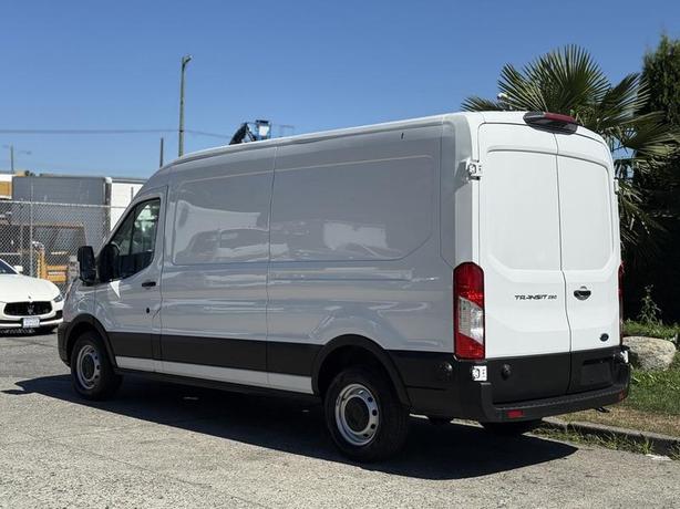 2022 Ford Transit 250 Medium Roof Cargo Van image 7
