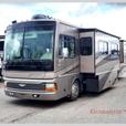 Used 2005 Fleetwood RV Discovery 39L thumbnail image 3