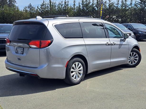 2018 Chrysler Pacifica Touring Plus - Nav, Stow N' Go Rear Seating image 6