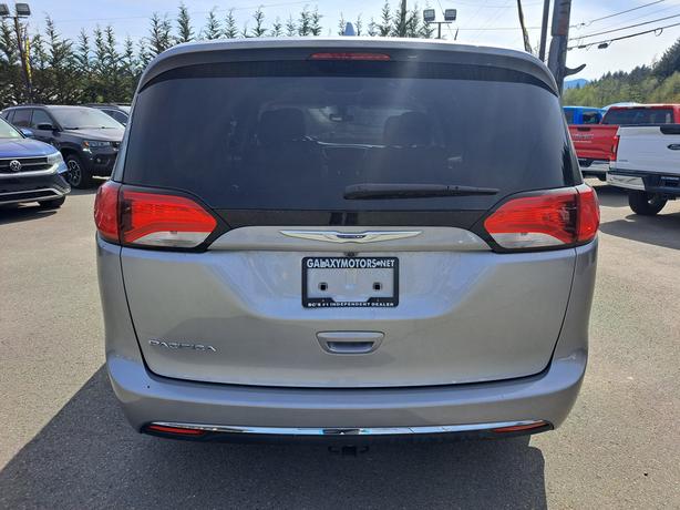 2018 Chrysler Pacifica Touring Plus - Nav, Stow N' Go Rear Seating image 7