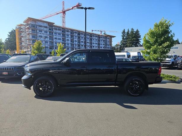 2023 RAM 1500 Classic Express 4x4 Crew Cab 5'7 Box | No Reported Accidents! image 3