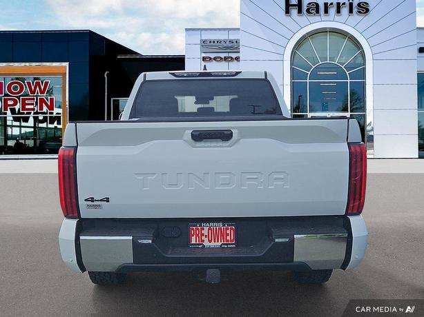 2022 Toyota Tundra 4x4 Crewmax SR | Keyless Start | Bluetooth Connection! image 5