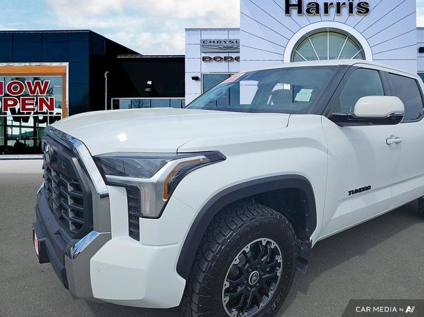 2022 Toyota Tundra 4x4 Crewmax SR | Keyless Start | Bluetooth Connection! image 8