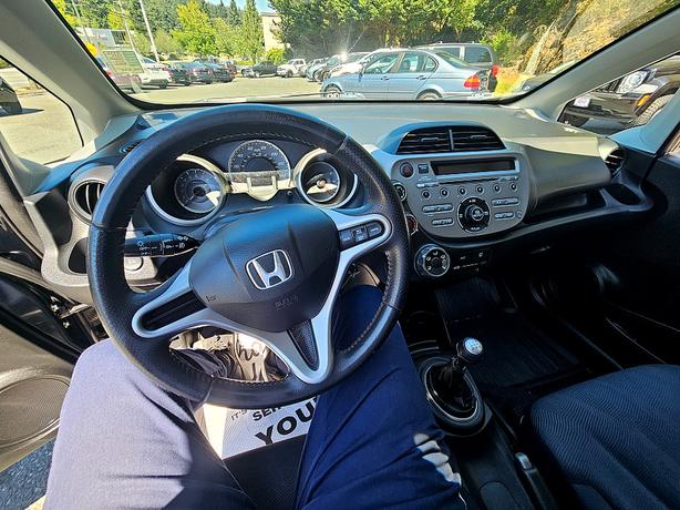 2009 Honda  Fit Sport image 7