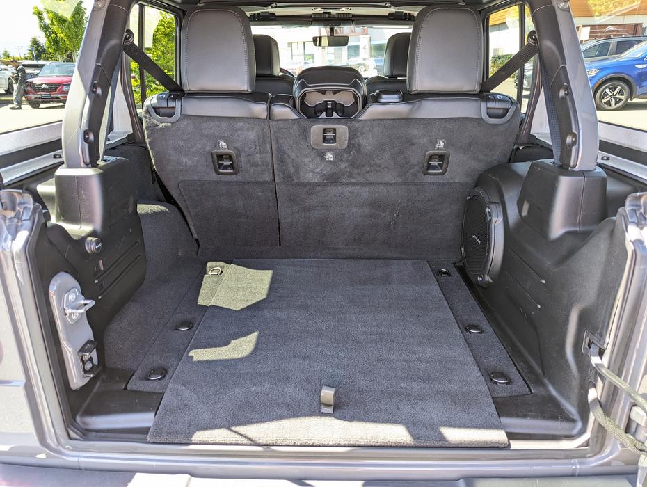 2020 Jeep Wrangler Unlimited Sahara Altitude - NAV, Heated Seats display photo