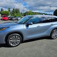 2020 Toyota  Highlander Platinum thumbnail image 2