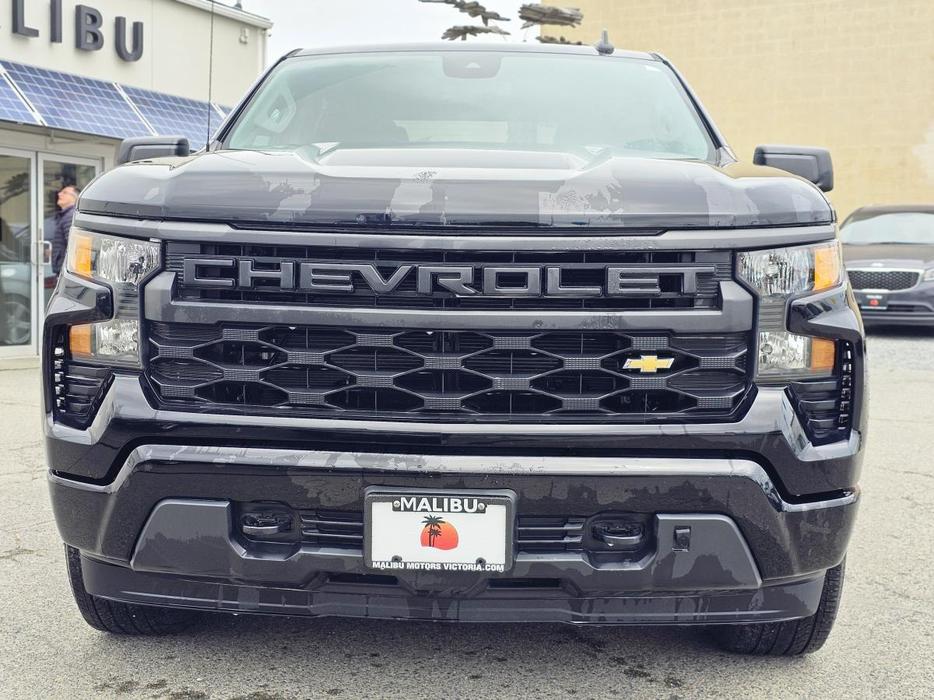 2022 Chevrolet Silverado 1500 Crew Cab Short Box 4-Wheel Drive display photo
