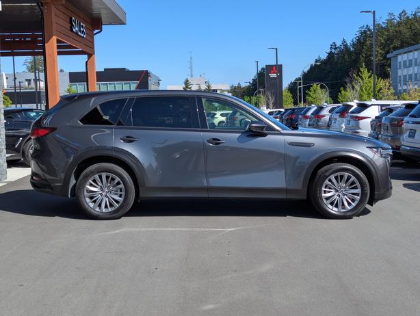 2024 Mazda CX-90 Preferred Plus - Heated Seats, AWD, Powerlift Gate image 5