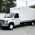 2021 Ford E-450 Super Duty 16-Foot Cube Van thumbnail image 5