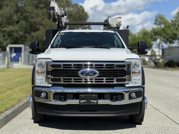 2023 Ford F-550 Super Duty XLT 4x4 Powerstroke Diesel Crane With Welder Service  image 2