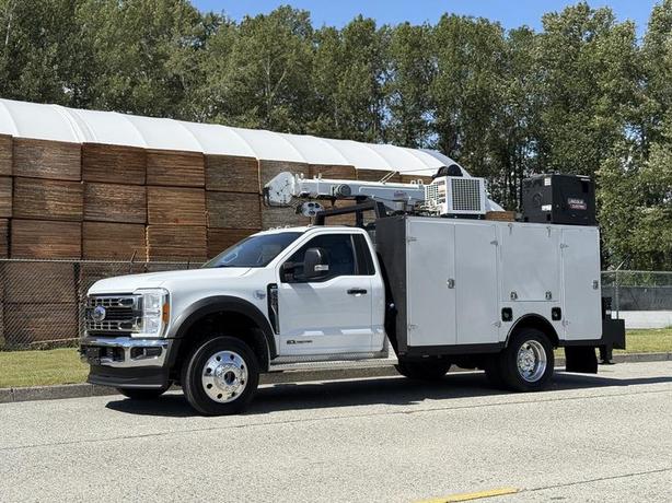 2023 Ford F-550 Super Duty XLT 4x4 Powerstroke Diesel Crane With Welder Service  image 4