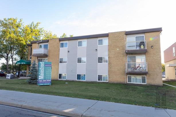 2 Bedroom Beaumaris Lake Apartments image 1