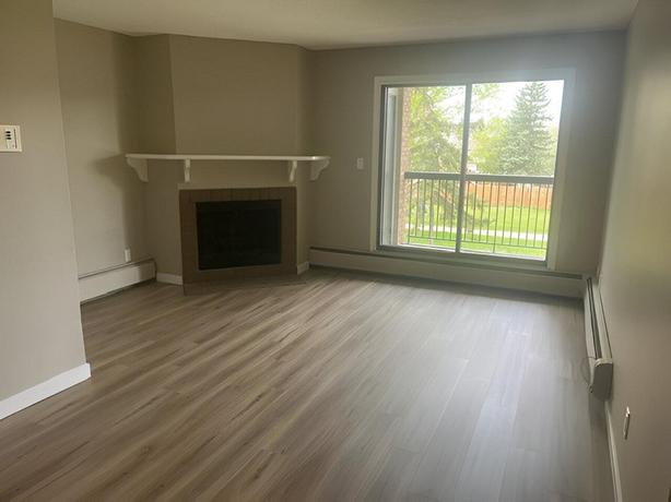 1 Bedroom Hermitage Village Apartments image 4