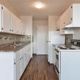 3 Bedrooms Kingsway Lofts &amp; Apartments thumbnail image 5