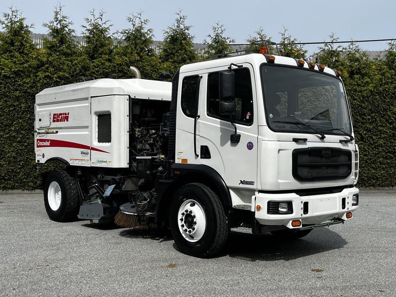 2012 Autocar Xpert Elgin Sweeper Cummins Diesel Air Brakes display photo