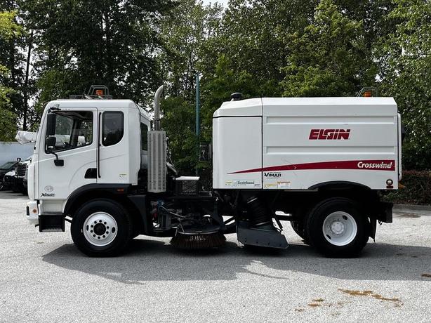 2012 Autocar Xpert Elgin Sweeper Cummins Diesel Air Brakes image 6