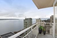 $2400- Large 1 Bedroom, Ocean view, 1 Block From Vibrant Denman Street! display photo