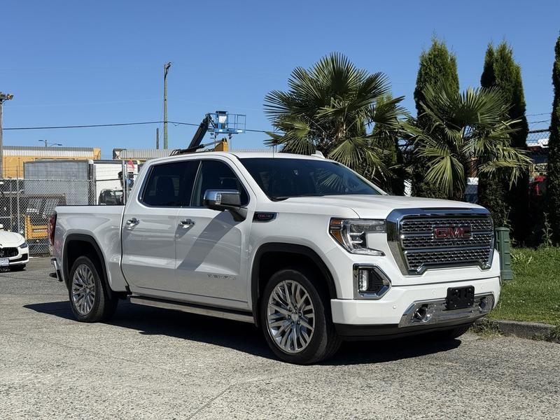 2019 GMC Sierra 1500 Denali CrewCab Short Box 4WD display photo