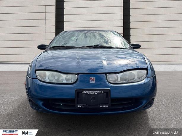 2001 Saturn SC MANUAL, KEY TWO DOOR, SUNROOF, GREY INTERIOR, CD PLAYER WITH RADI image 2
