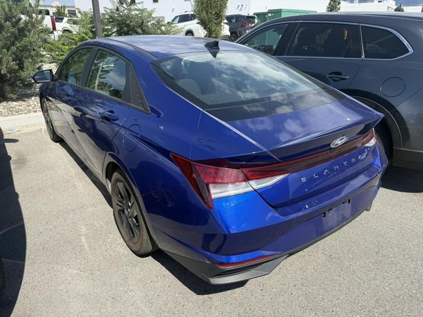 2021 Hyundai Elantra PREFERRED image 3