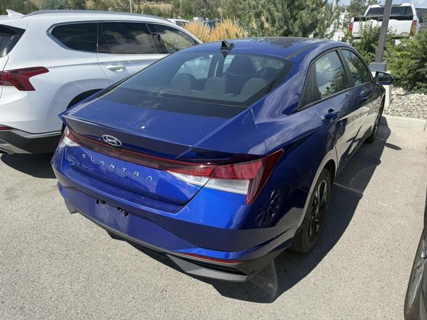 2021 Hyundai Elantra PREFERRED image 4