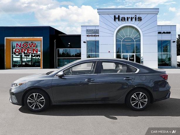 2023 Kia Forte GT-Line | Remote Start | Heated Seats! image 3