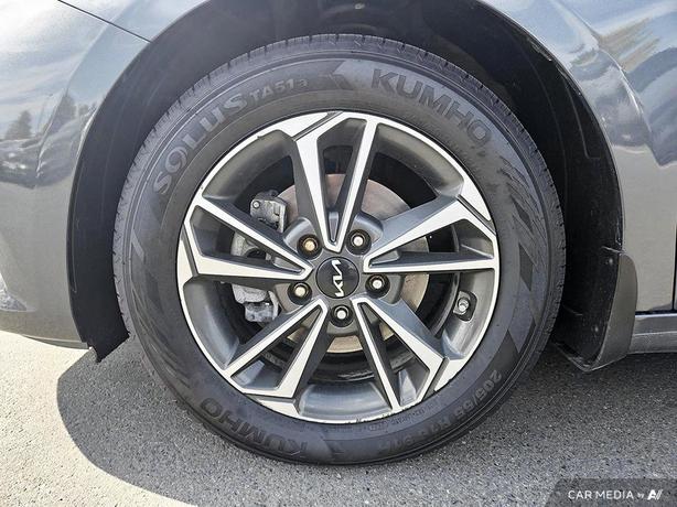 2023 Kia Forte GT-Line | Remote Start | Heated Seats! image 6