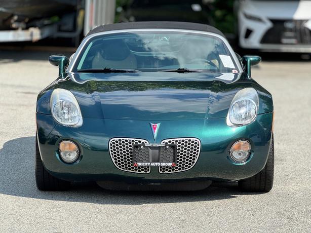 2006 Pontiac Solstice - Local BC Vehicle, Leather, Manual Transmission image 2
