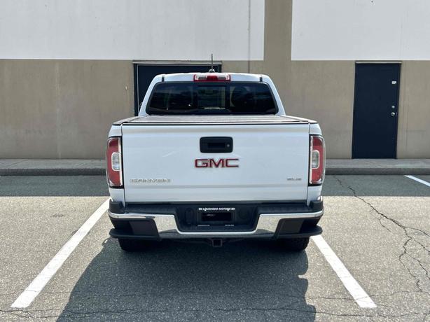 2017 GMC Canyon image 5