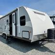 Used 2015 Winnebago Minnie 2201TT thumbnail image
