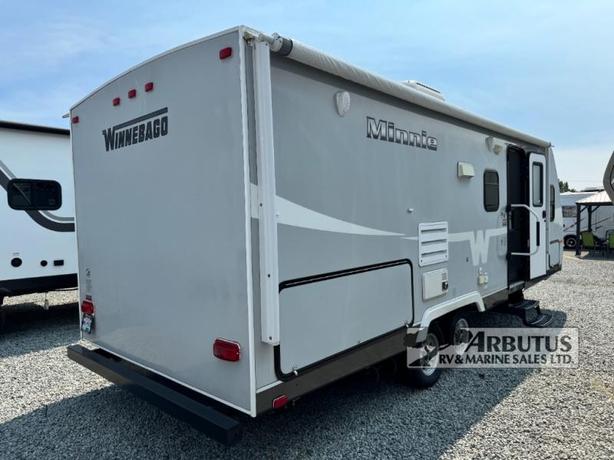 Used 2015 Winnebago Minnie 2201TT image 4