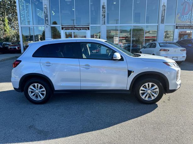 2024 Mitsubishi RVR SE - No Accidents, One Owner, Heated Seats image 4