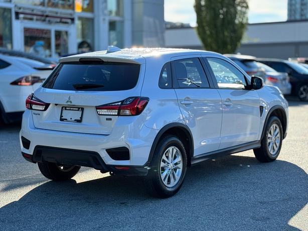 2024 Mitsubishi RVR SE - No Accidents, One Owner, Heated Seats image 5