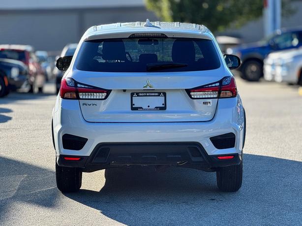 2024 Mitsubishi RVR SE - No Accidents, One Owner, Heated Seats image 6