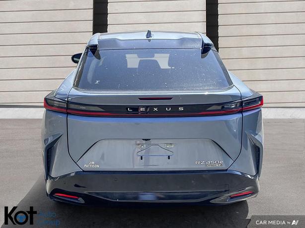 2023 Lexus RZ RZ 450E image 5