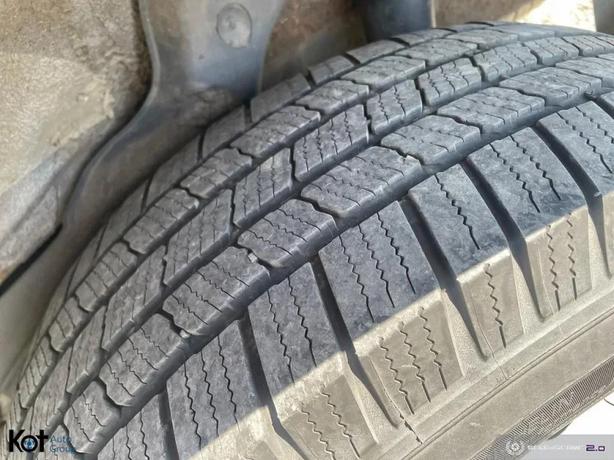2009 FORD ESCAPE image 5