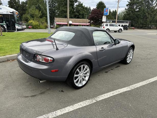 2007 Mazda MX-5 GX image 5