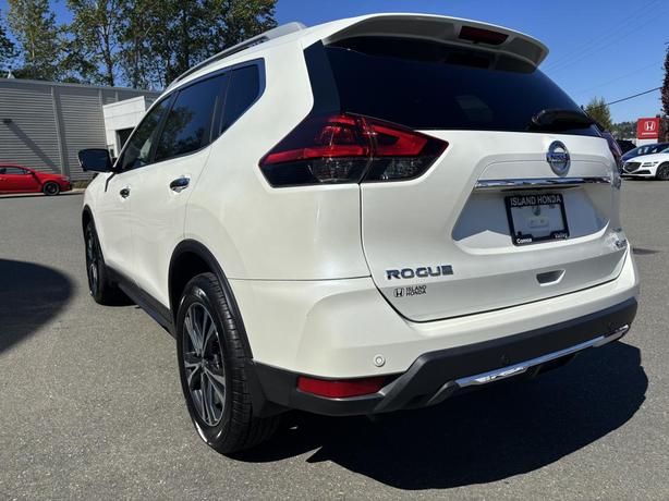 2020 Nissan Rogue SV image 5