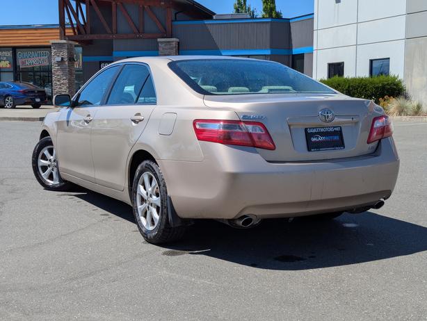 2007 Toyota Camry SE - Automatic, 3.5L V6, A/C image 8