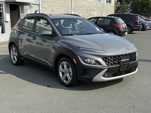 2023 Hyundai Kona Preferred AWD -  Back Up Camera & Heated Seats image 4