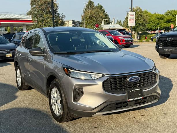 2024 Ford Escape image 4