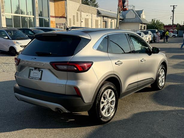 2024 Ford Escape image 6