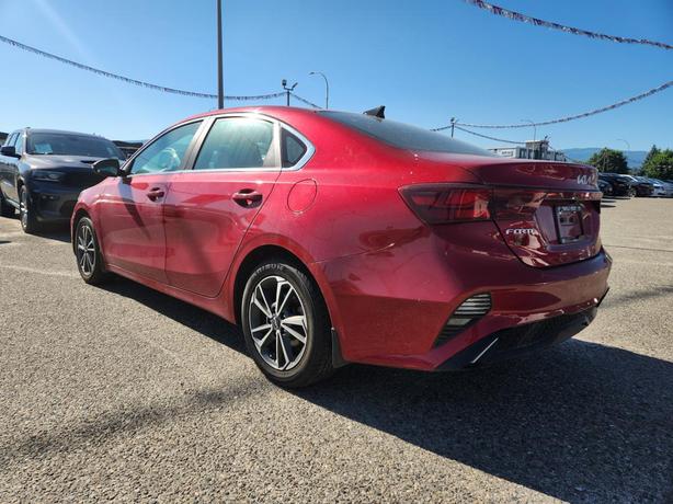 2022 Kia Forte EX+ image 4