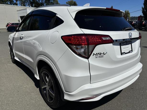 2022 Honda HR-V Touring image 4