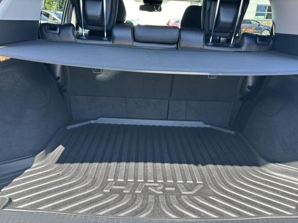 2022 Honda HR-V Touring image 7