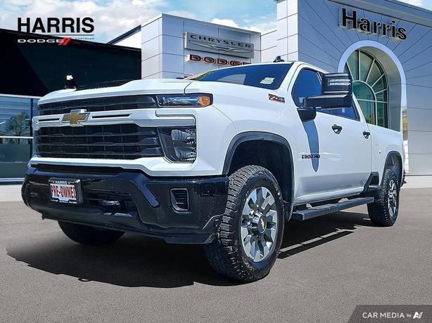 2024 Chevrolet Silverado 2500 4WD Crew Cab 172 Custom | Tow Hooks | Front Collis image 1